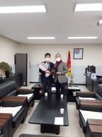 충남기계공고 학교장 퇴임 공로패 전달